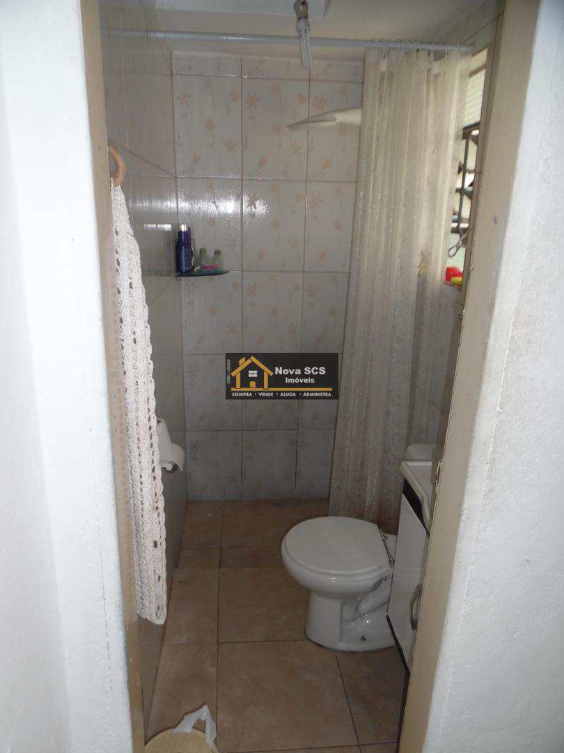 Casa à venda com 2 quartos, 300m² - Foto 15