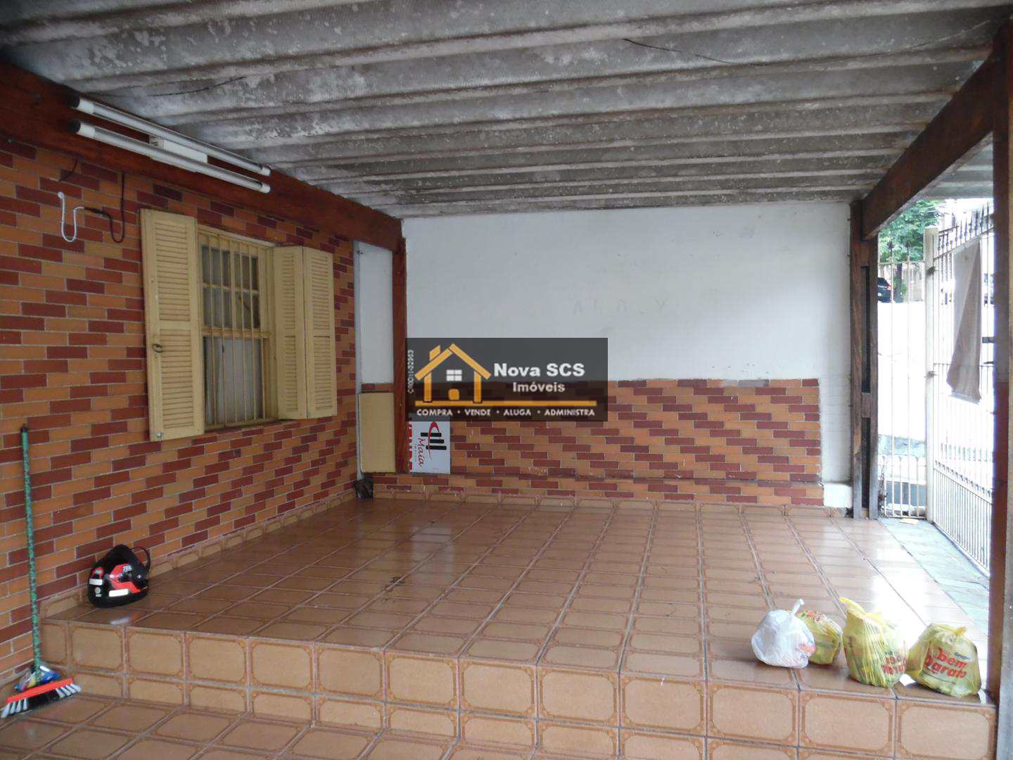 Casa à venda com 2 quartos, 300m² - Foto 20