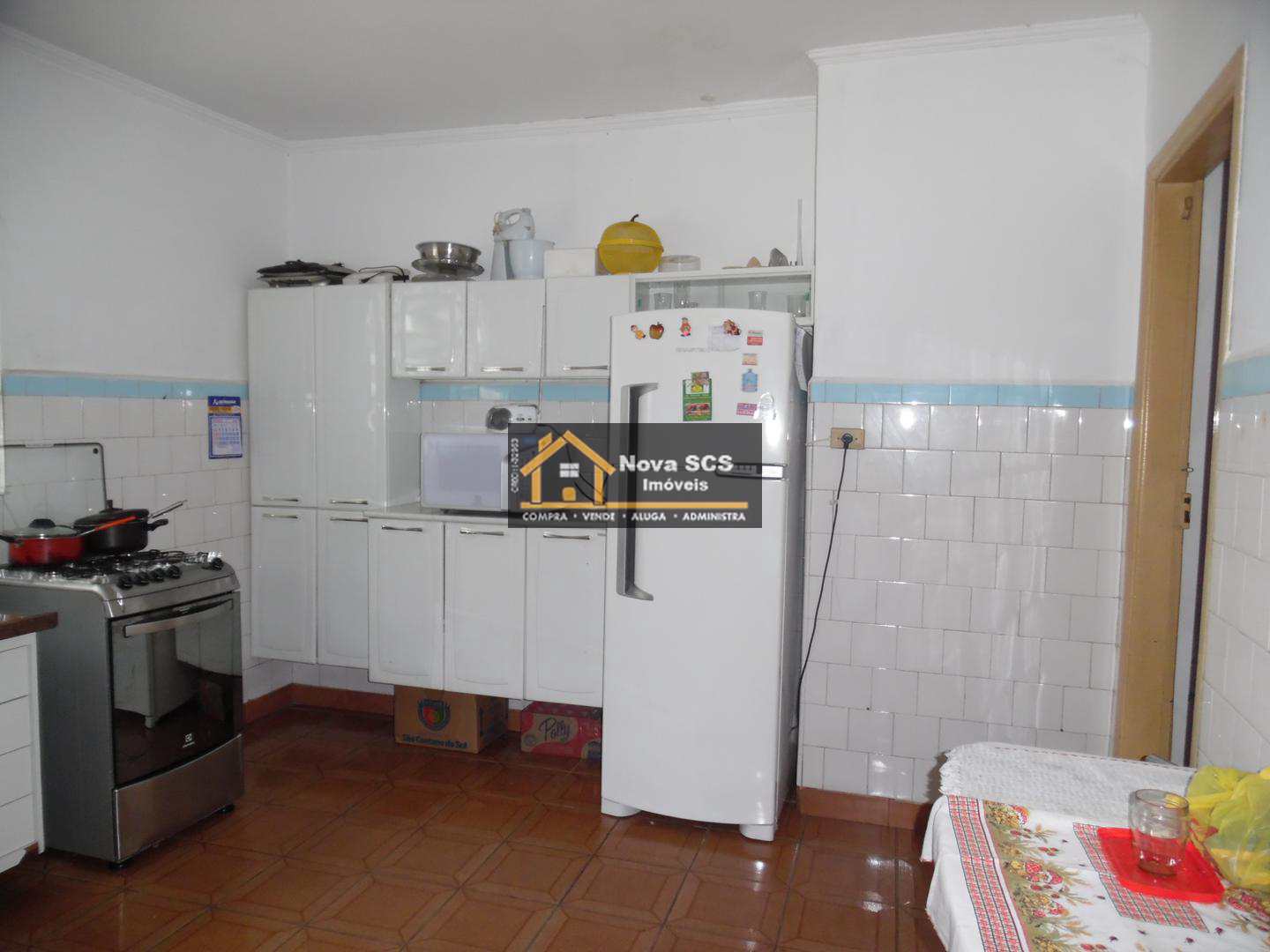 Casa à venda com 2 quartos, 300m² - Foto 9