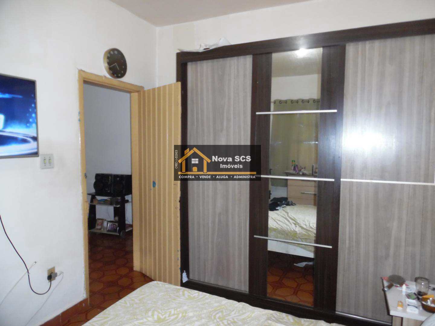 Casa à venda com 2 quartos, 300m² - Foto 4