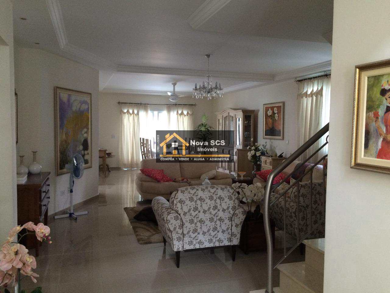 Casa de Condomínio à venda com 3 quartos, 328m² - Foto 2