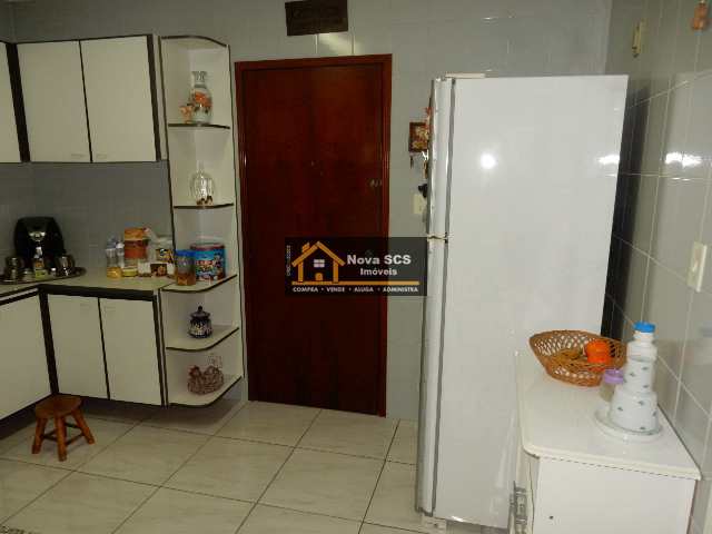 Apartamento à venda com 3 quartos, 110m² - Foto 9