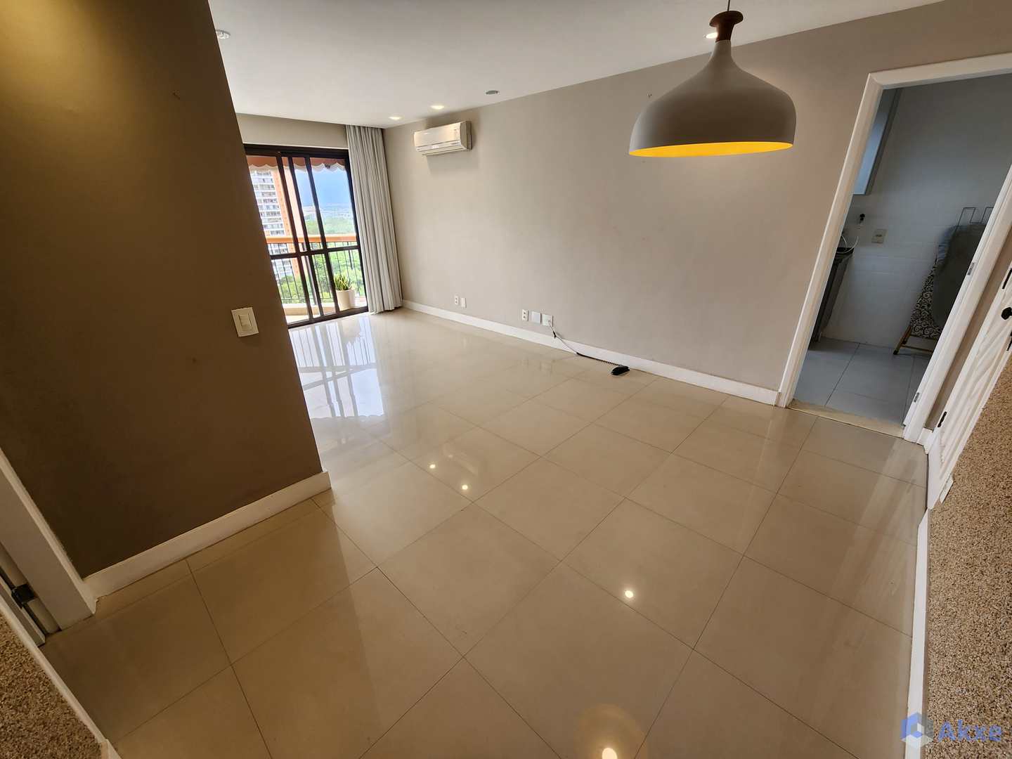 Apartamento para alugar com 2 quartos, 84m² - Foto 3