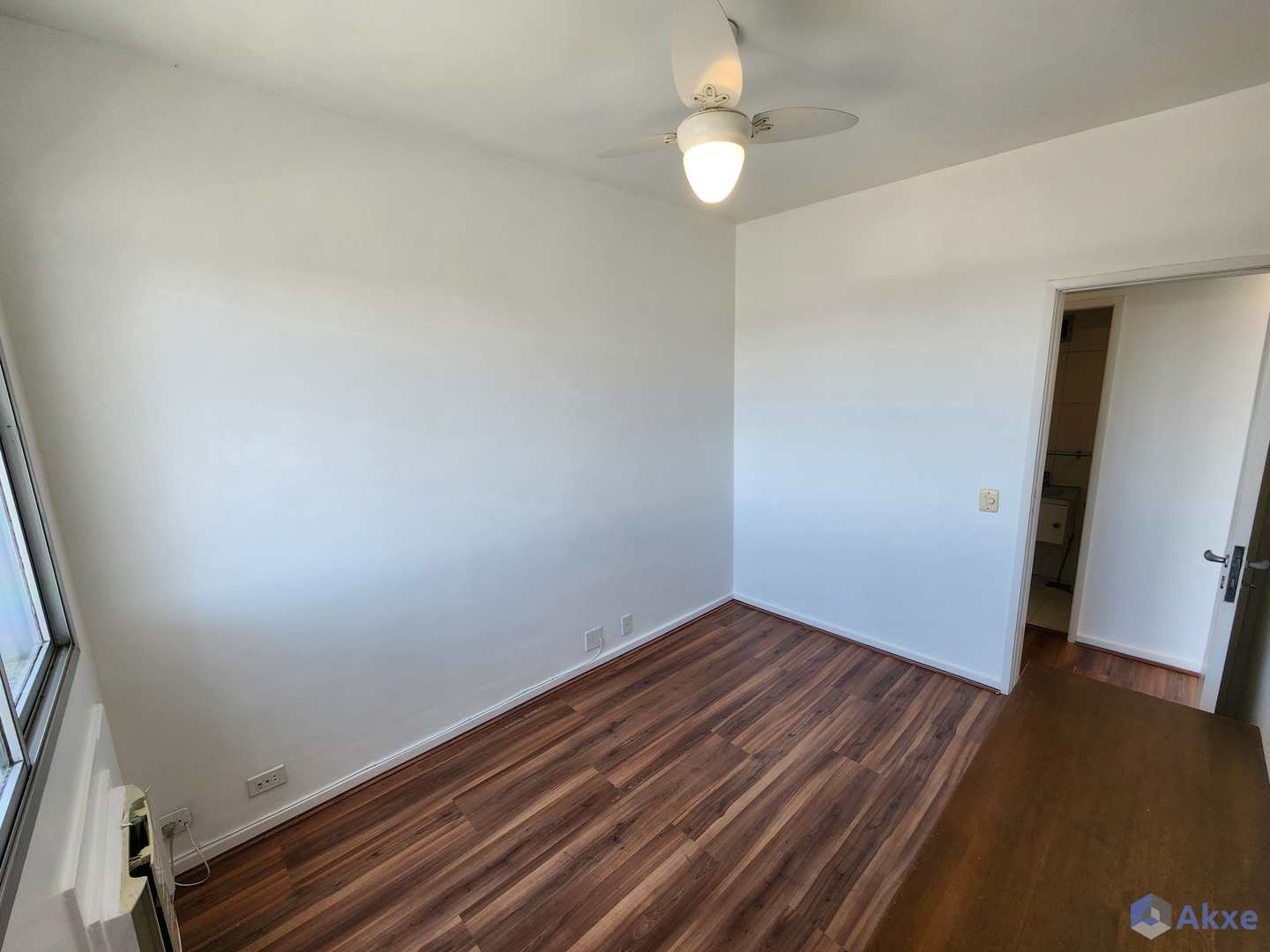 Apartamento à venda com 2 quartos, 61m² - Foto 11