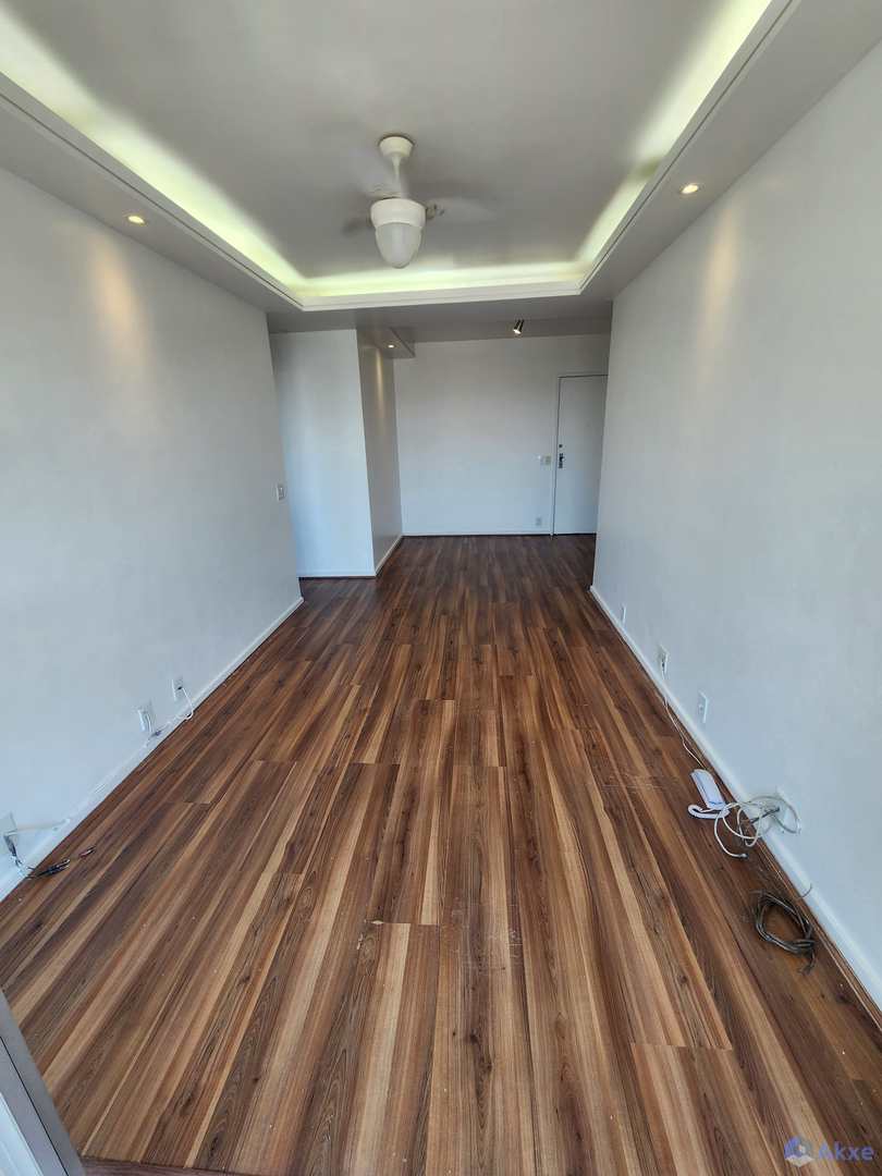 Apartamento à venda com 2 quartos, 61m² - Foto 3