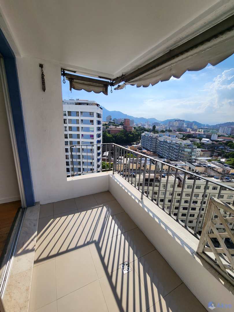 Apartamento à venda com 2 quartos, 61m² - Foto 8