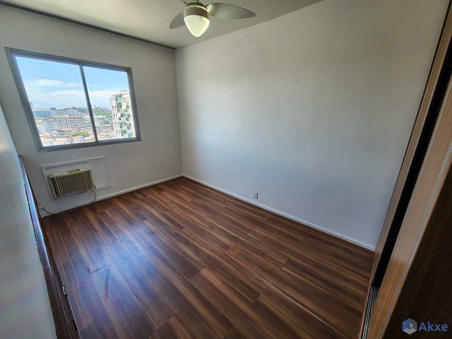 Apartamento à venda com 2 quartos, 61m² - Foto 14