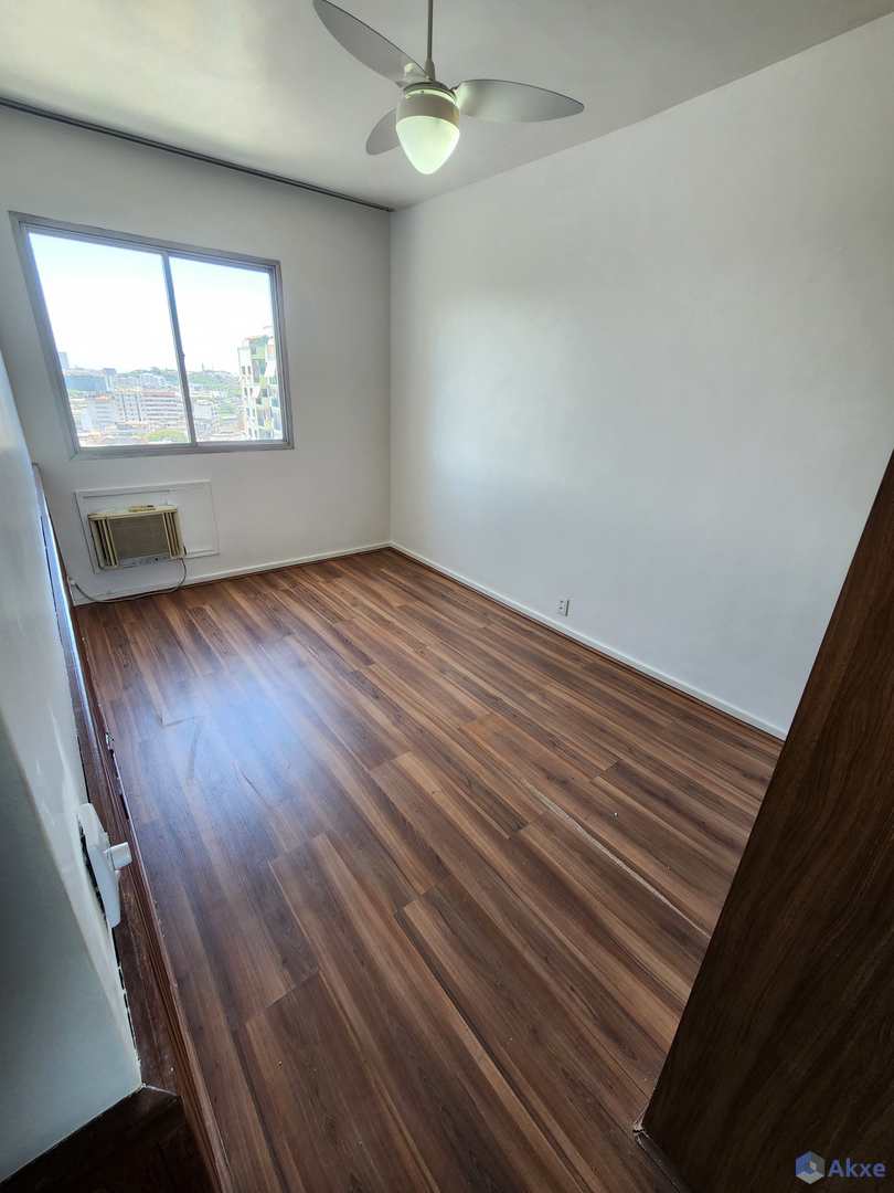 Apartamento à venda com 2 quartos, 61m² - Foto 13