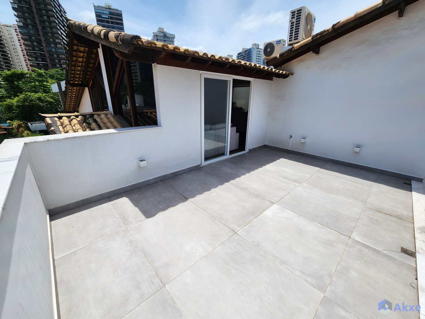 Casa de Condomínio para alugar com 4 quartos, 220m² - Foto 71