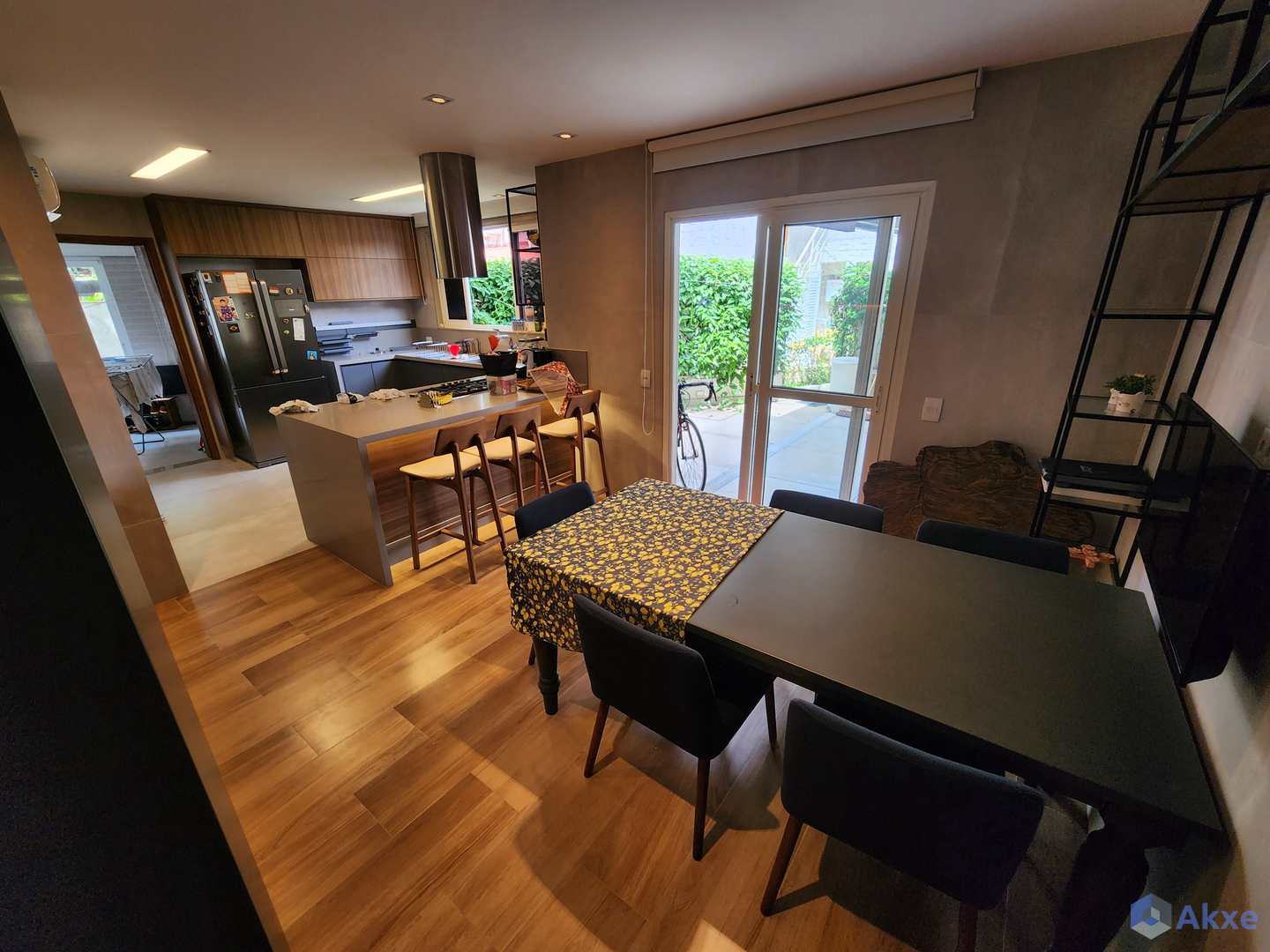 Casa de Condomínio para alugar com 4 quartos, 220m² - Foto 12