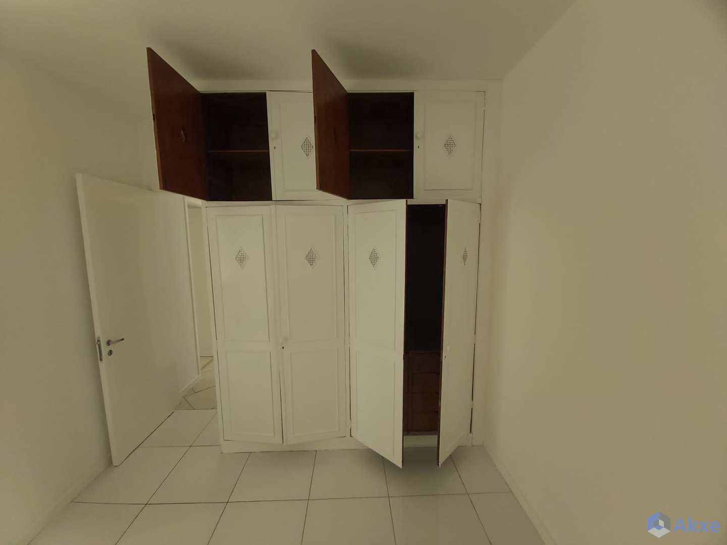 Apartamento para alugar com 2 quartos, 87m² - Foto 8