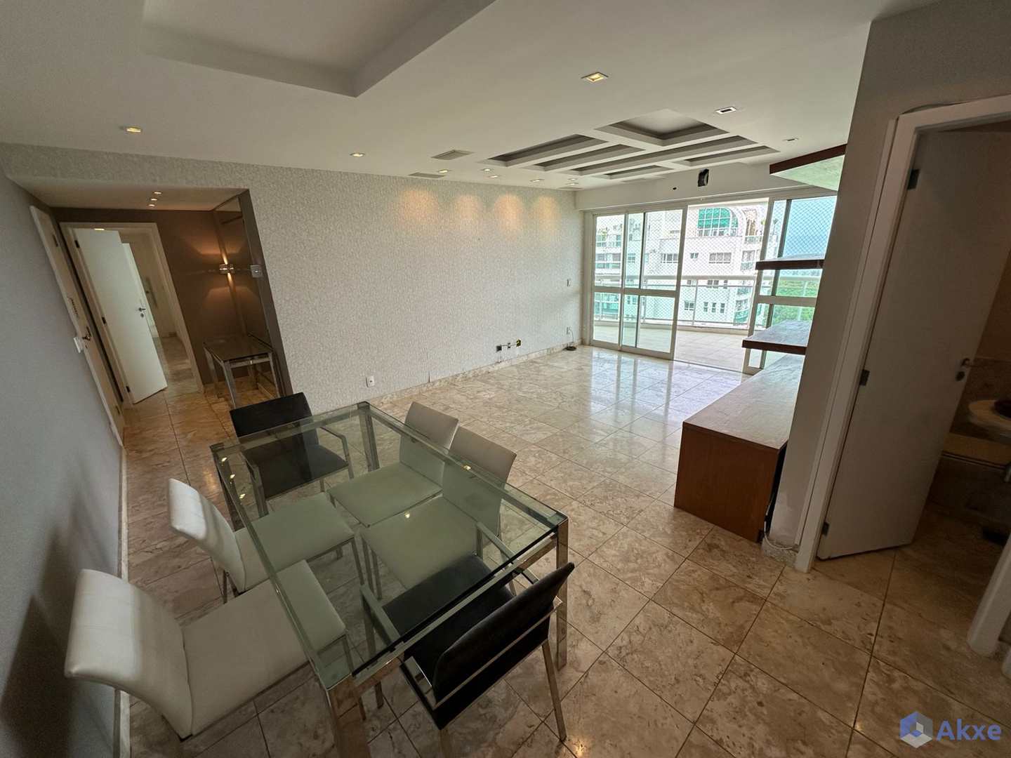 Apartamento para alugar com 3 quartos, 164m² - Foto 2