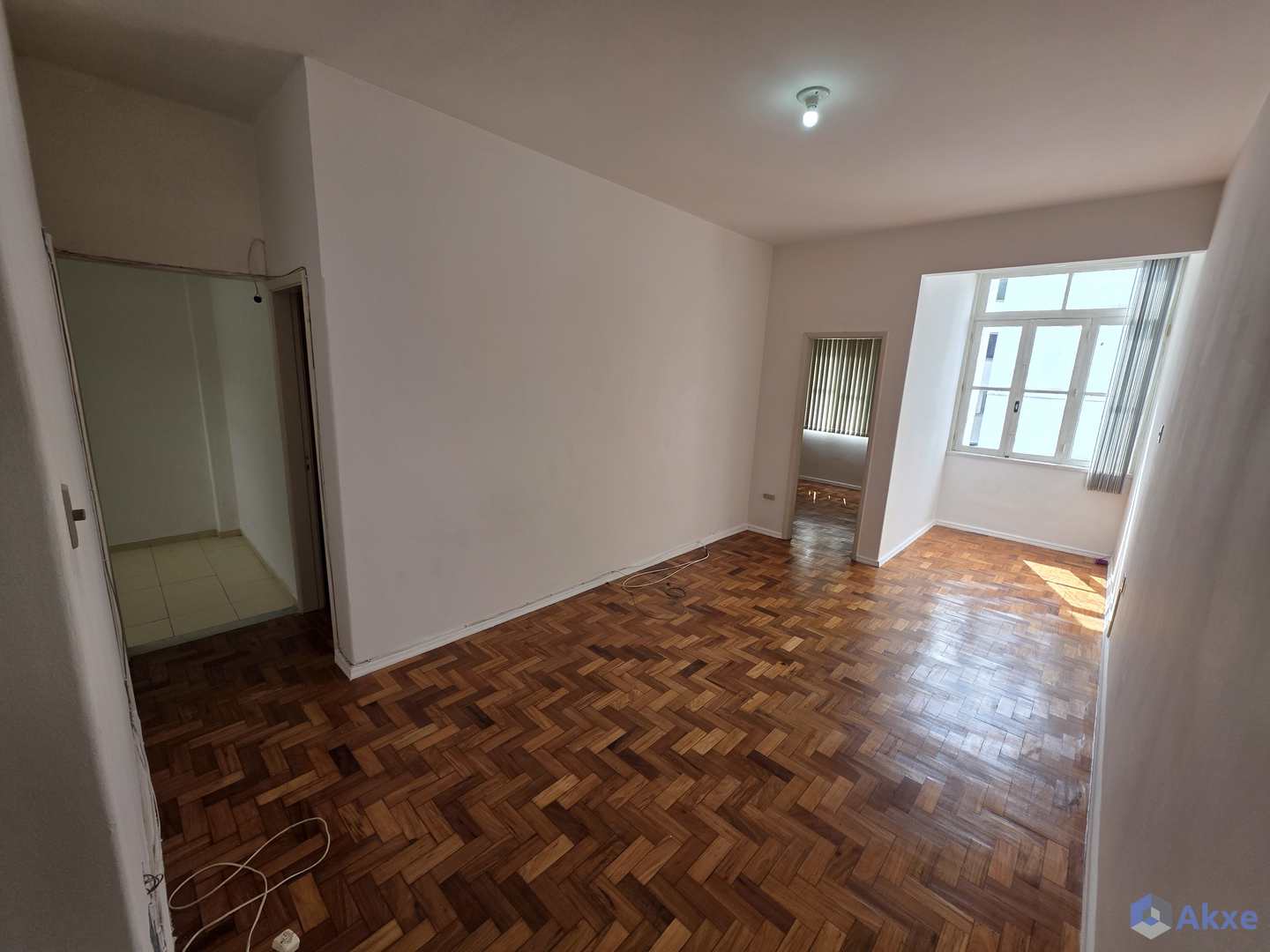 Apartamento para alugar com 2 quartos, 75m² - Foto 2