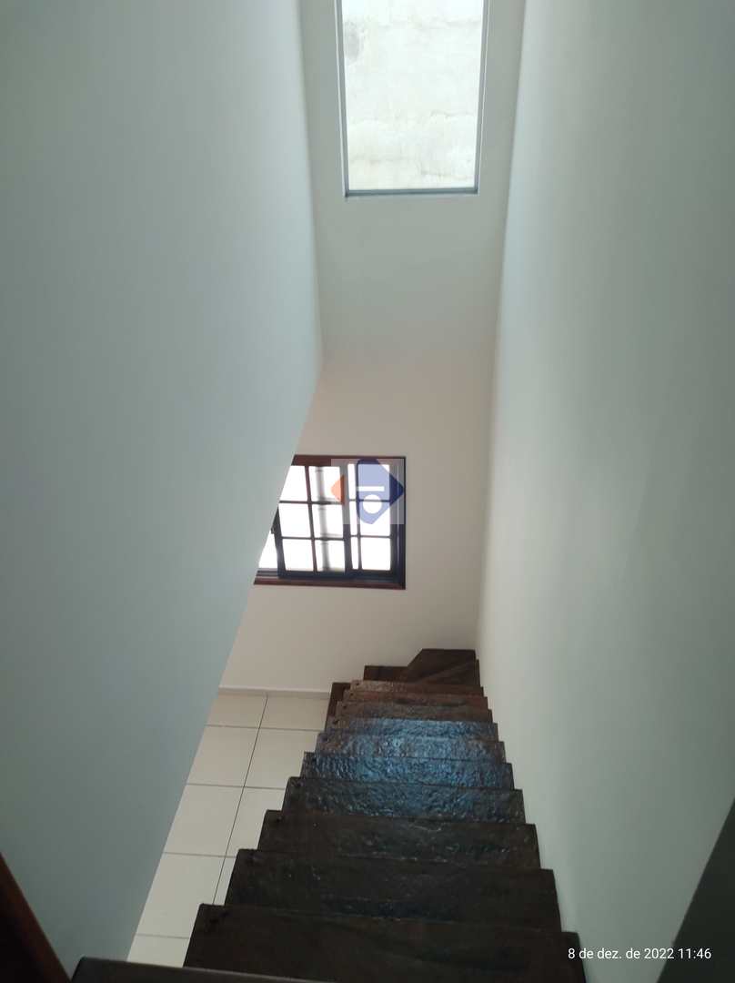 Sobrado à venda e aluguel com 3 quartos, 150m² - Foto 13