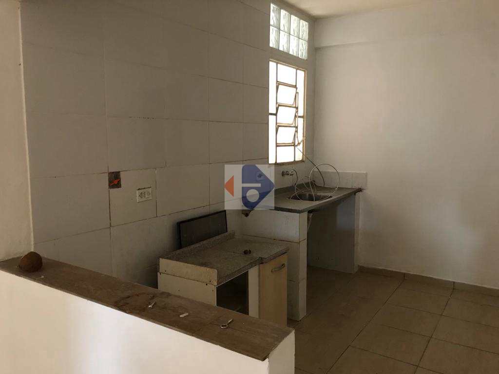 Casa à venda com 5 quartos, 162m² - Foto 10