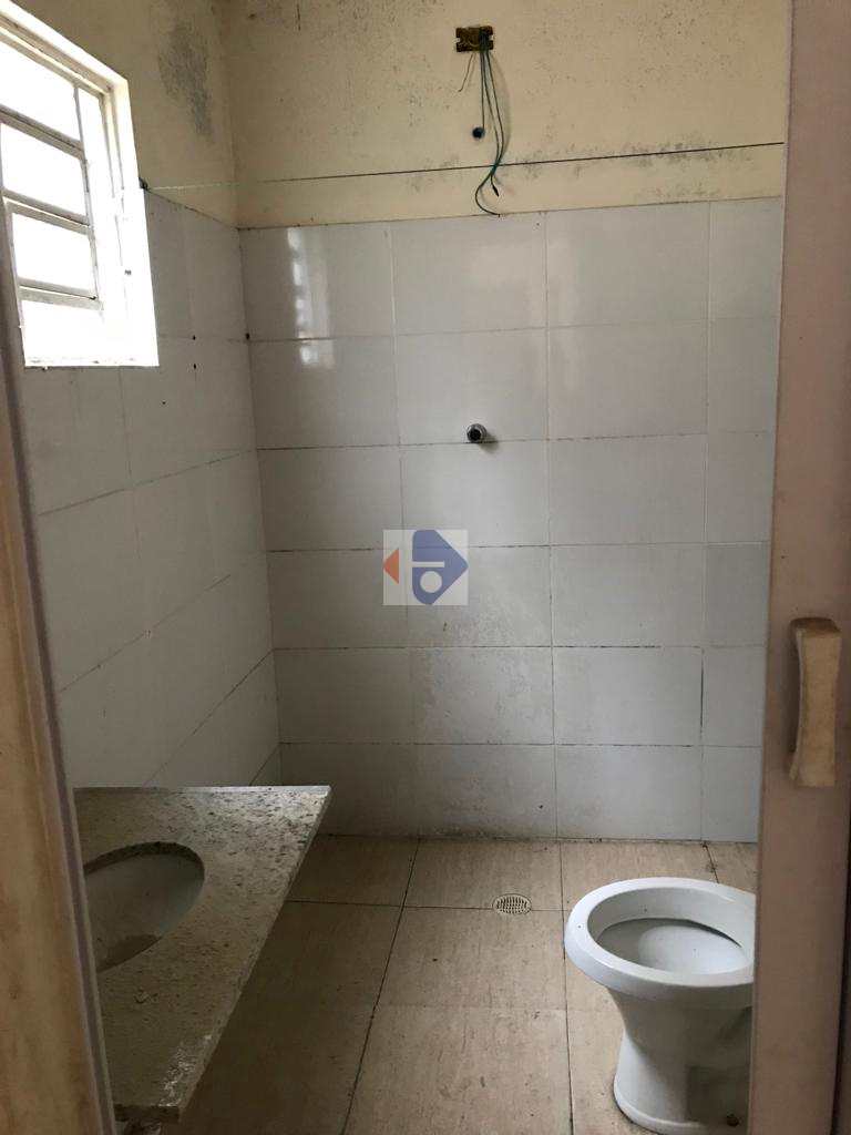 Casa à venda com 5 quartos, 162m² - Foto 9