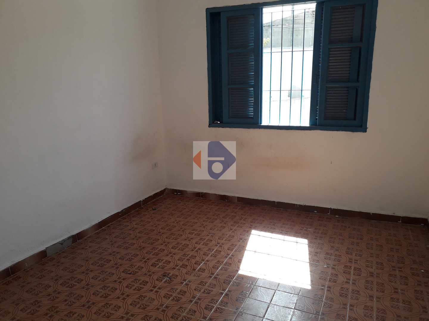 Casa à venda com 2 quartos, 866m² - Foto 2