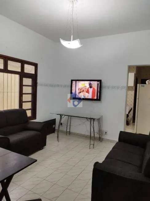 Casa à venda com 2 quartos, 125m² - Foto 2