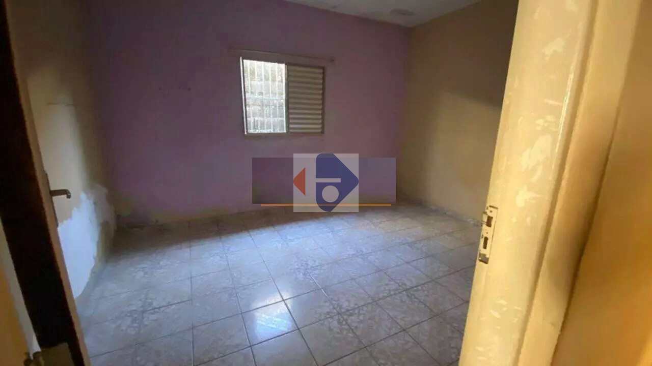 Casa à venda com 3 quartos, 250m² - Foto 16