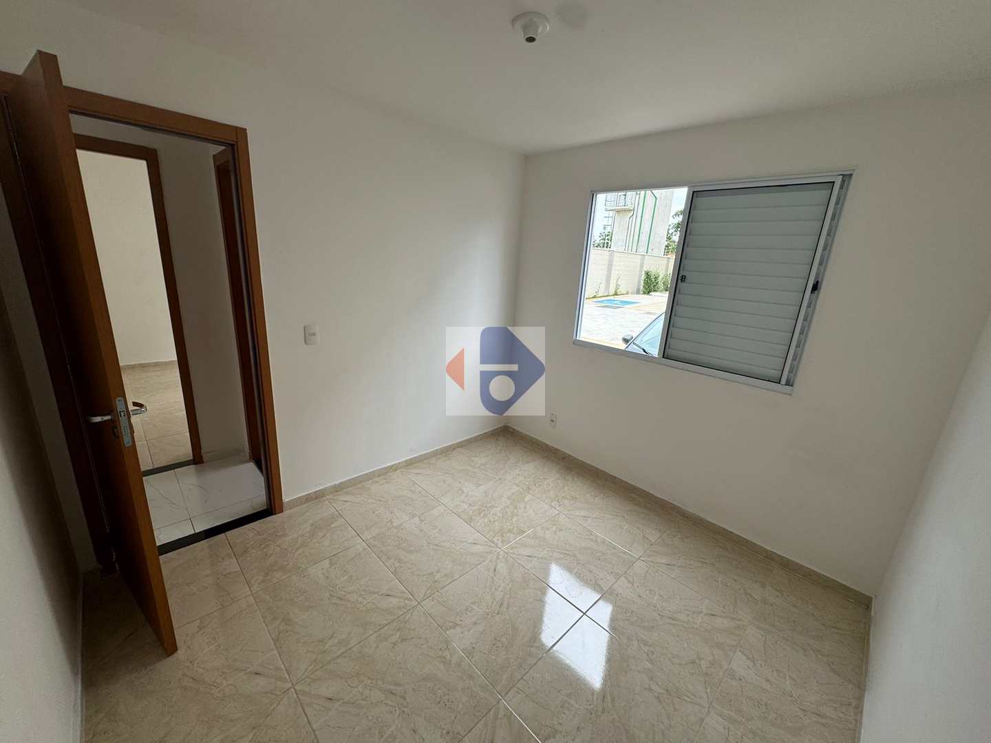 Apartamento à venda com 2 quartos, 40m² - Foto 4