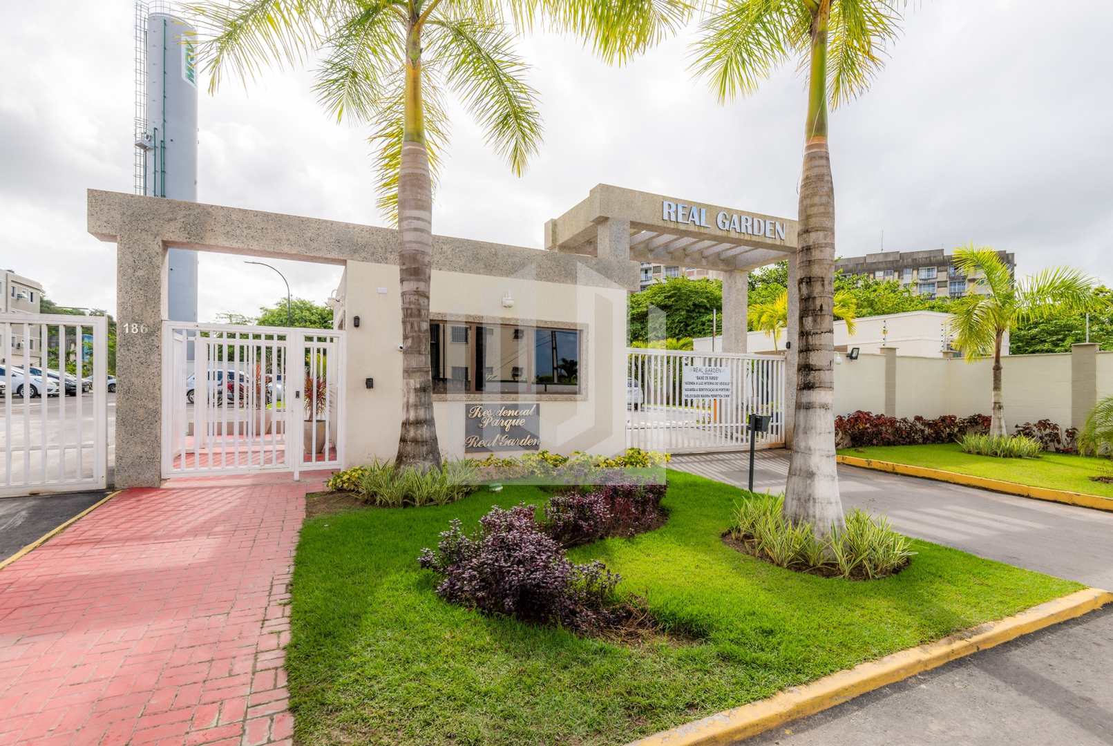 Apartamento à venda com 2 quartos, 42m² - Foto 1