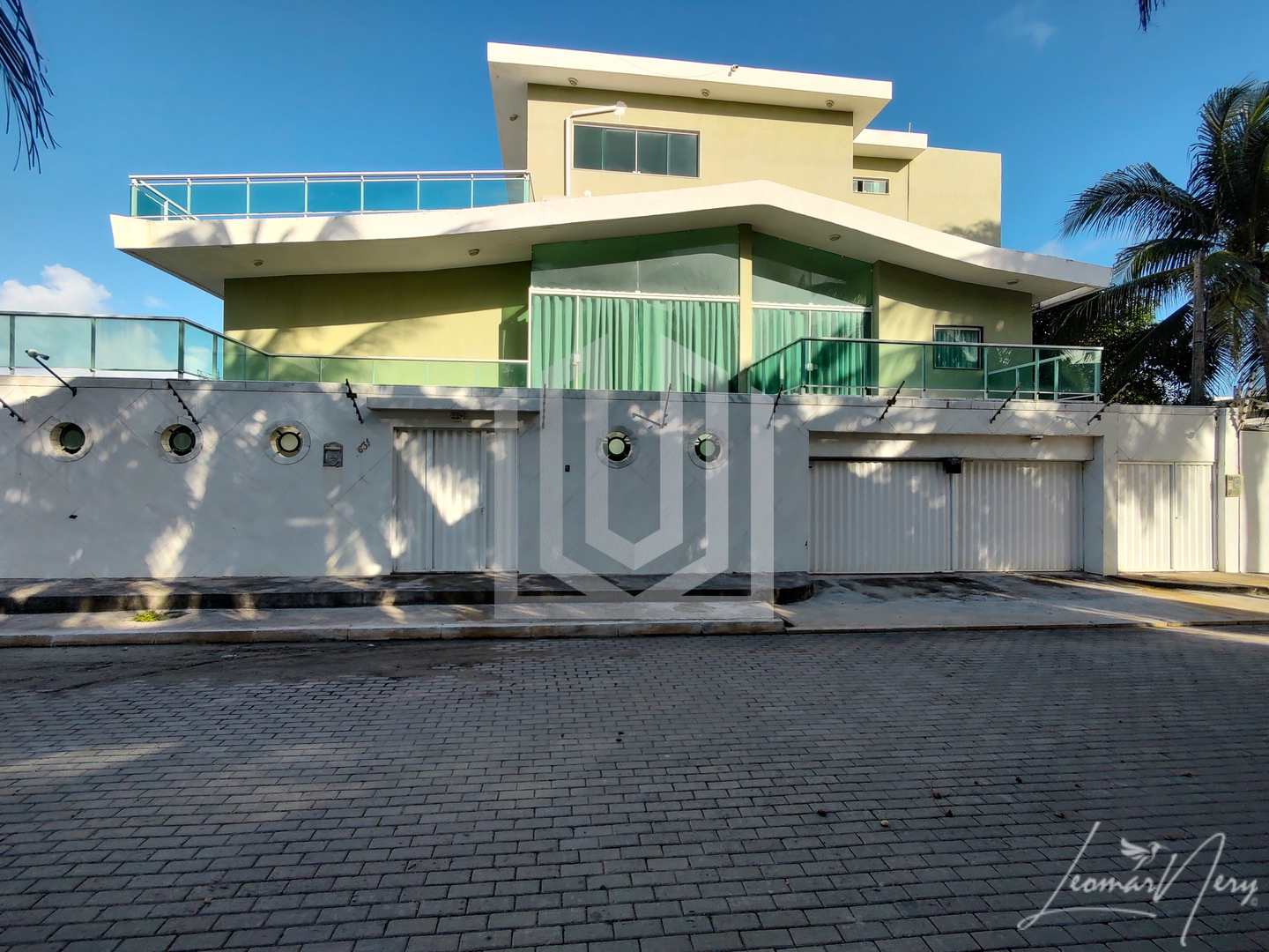Casa à venda e aluguel com 5 quartos, 847m² - Foto 2