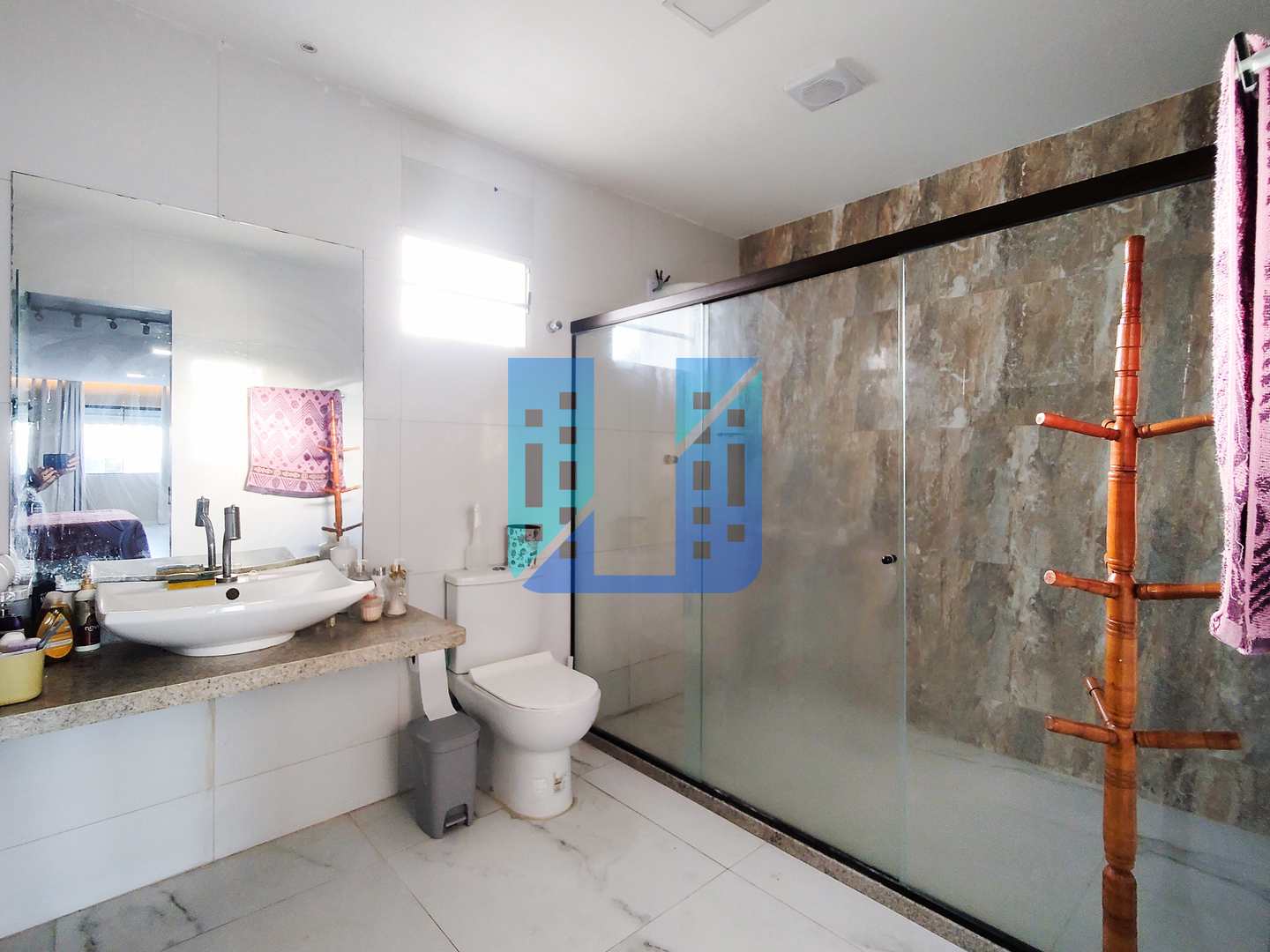 Casa à venda e aluguel com 5 quartos, 600m² - Foto 17