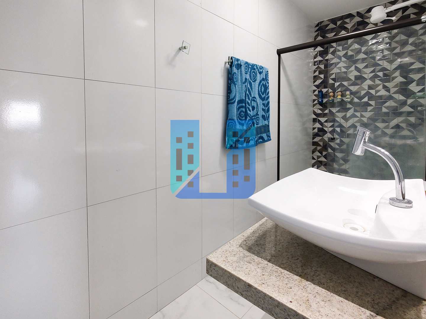 Casa à venda e aluguel com 5 quartos, 600m² - Foto 15
