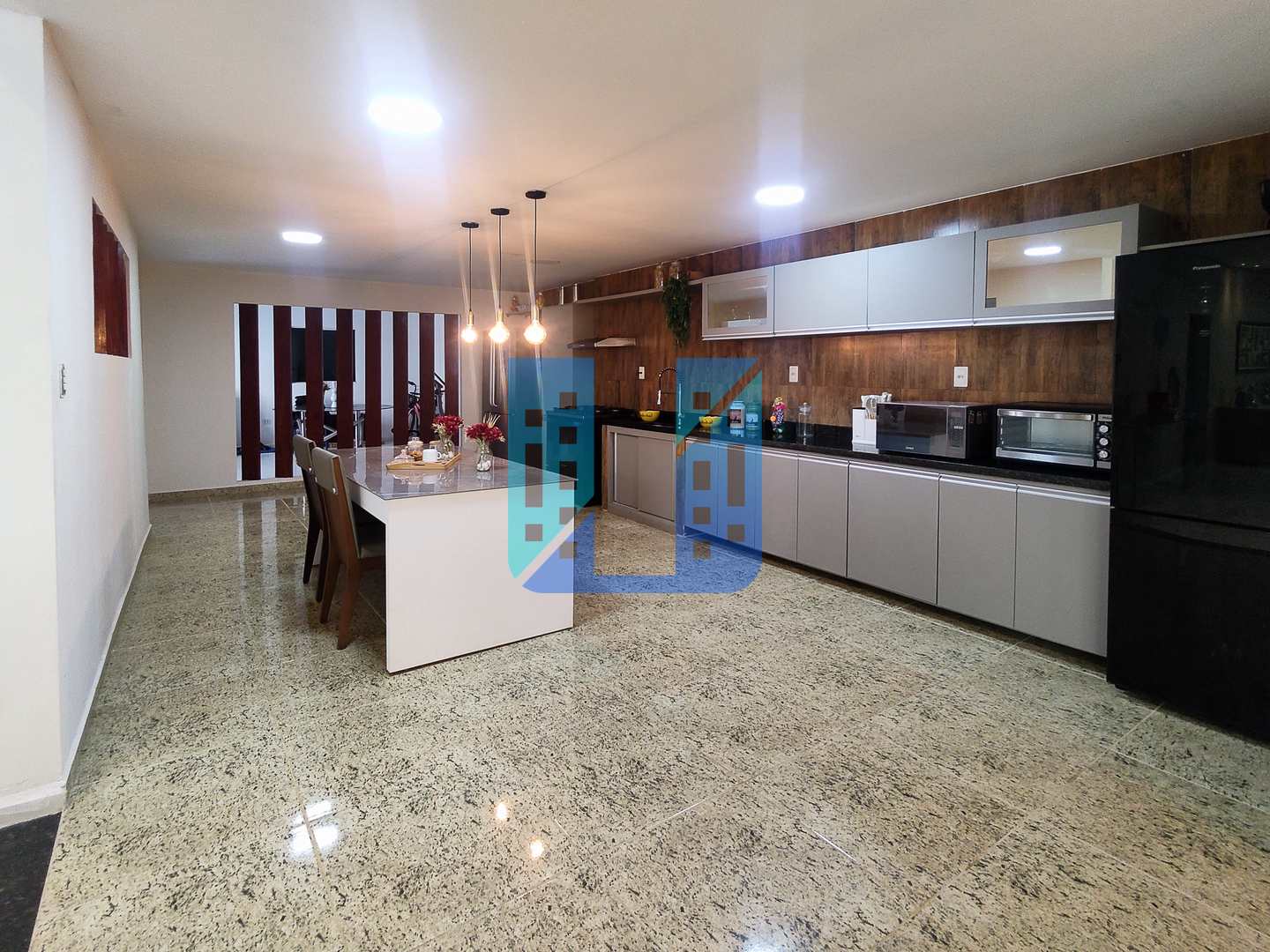 Casa à venda e aluguel com 5 quartos, 600m² - Foto 6