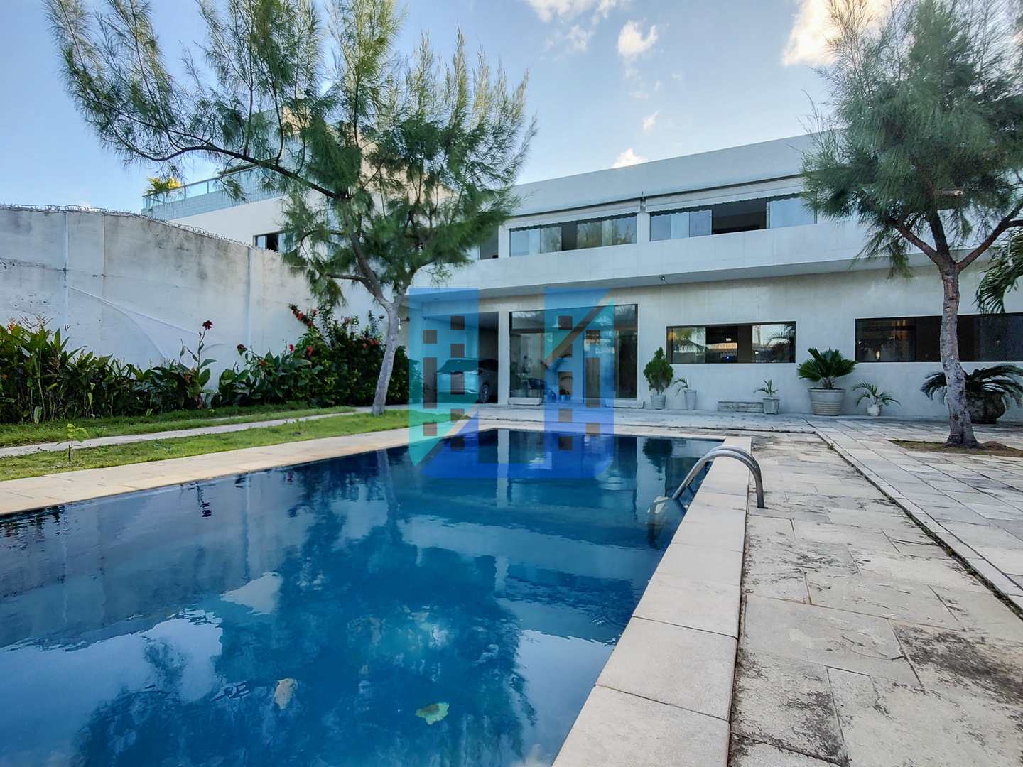 Casa à venda e aluguel com 5 quartos, 600m² - Foto 32