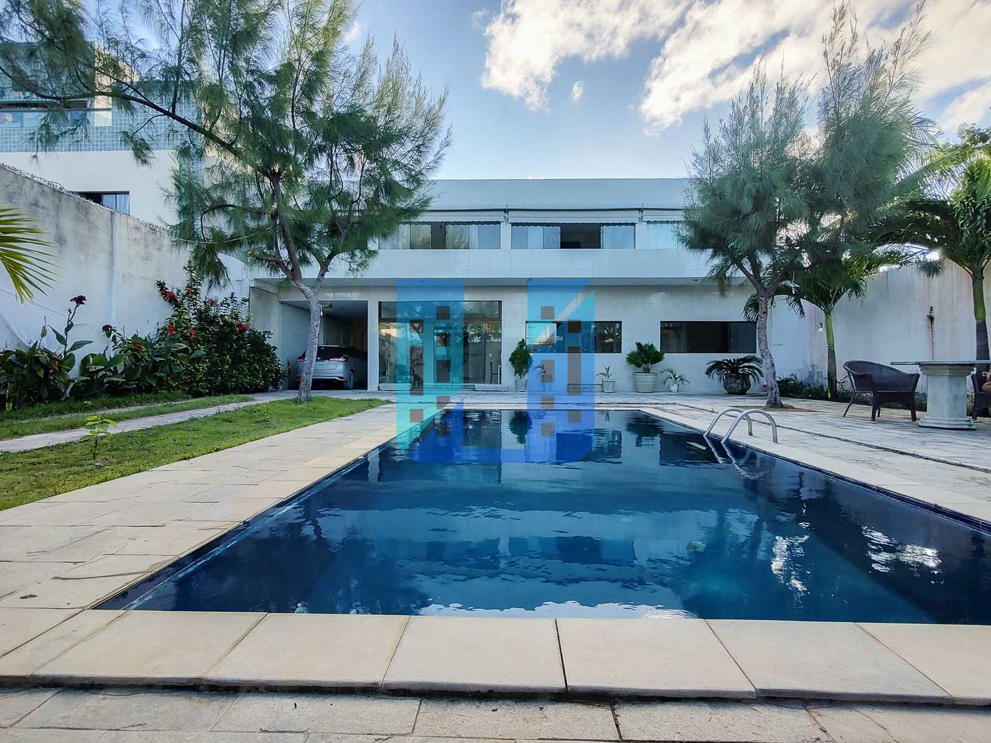 Casa à venda e aluguel com 5 quartos, 600m² - Foto 31