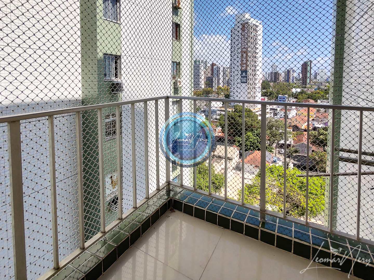 Apartamento à venda com 3 quartos, 84m² - Foto 1