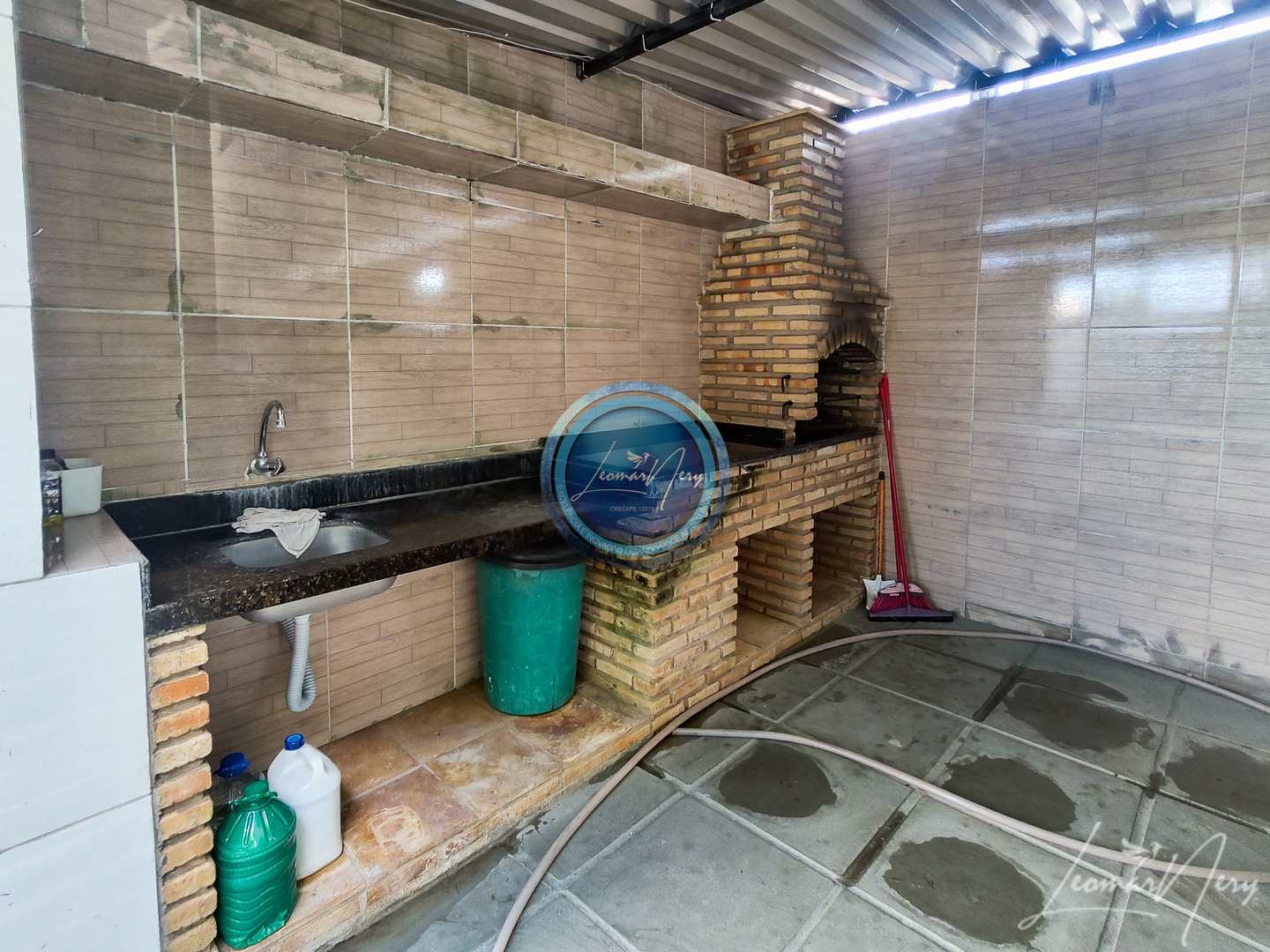 Casa à venda com 3 quartos, 250m² - Foto 10