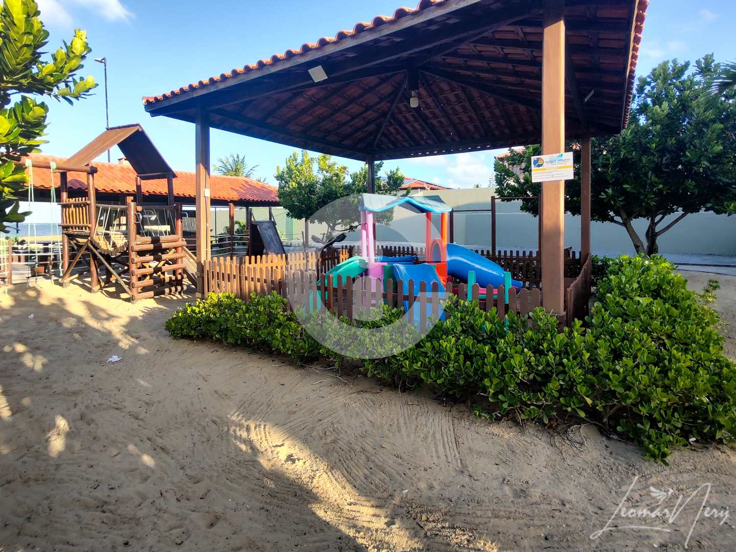 Casa de Condomínio à venda com 4 quartos, 189m² - Foto 12