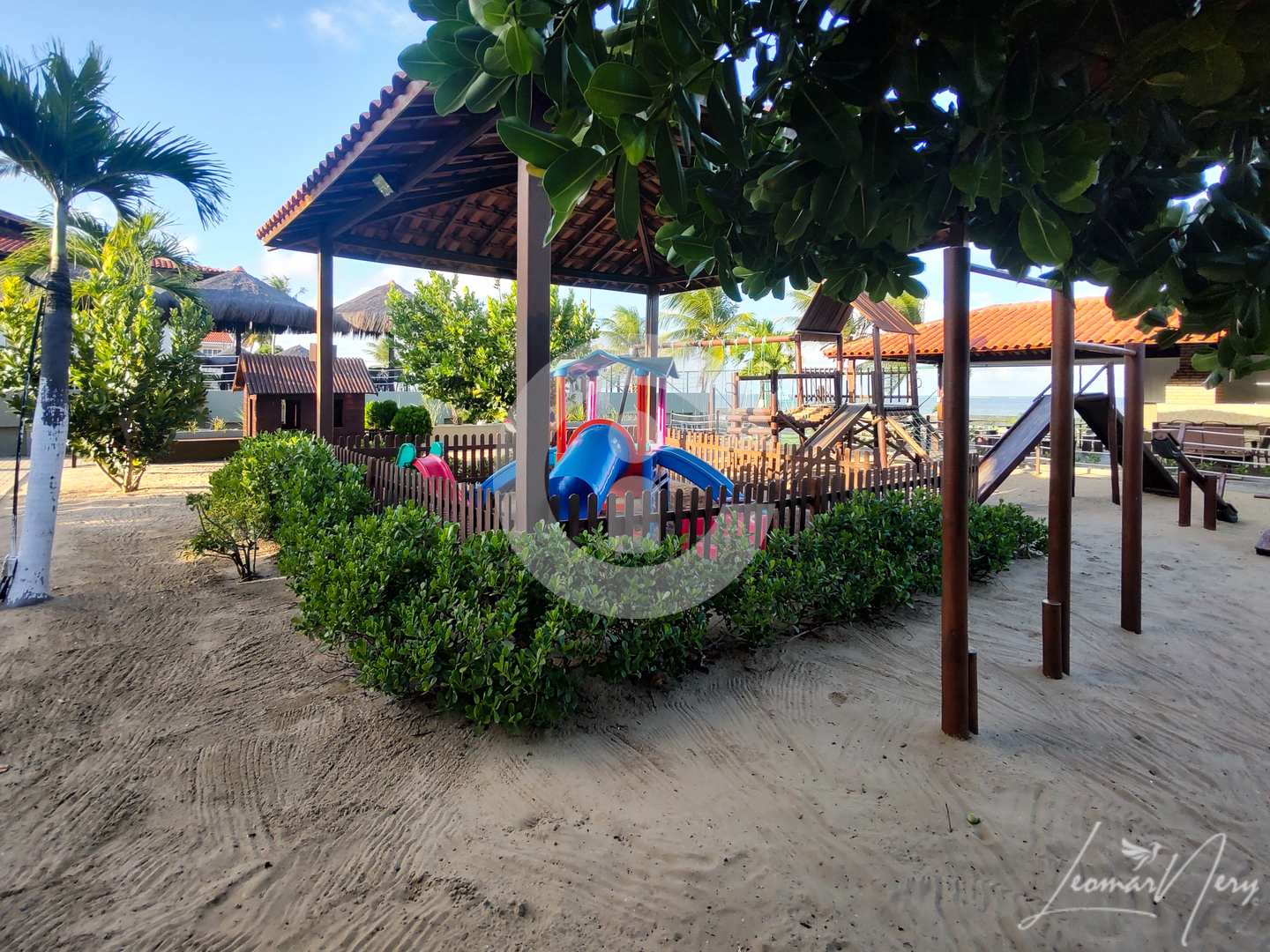 Casa de Condomínio à venda com 4 quartos, 189m² - Foto 11