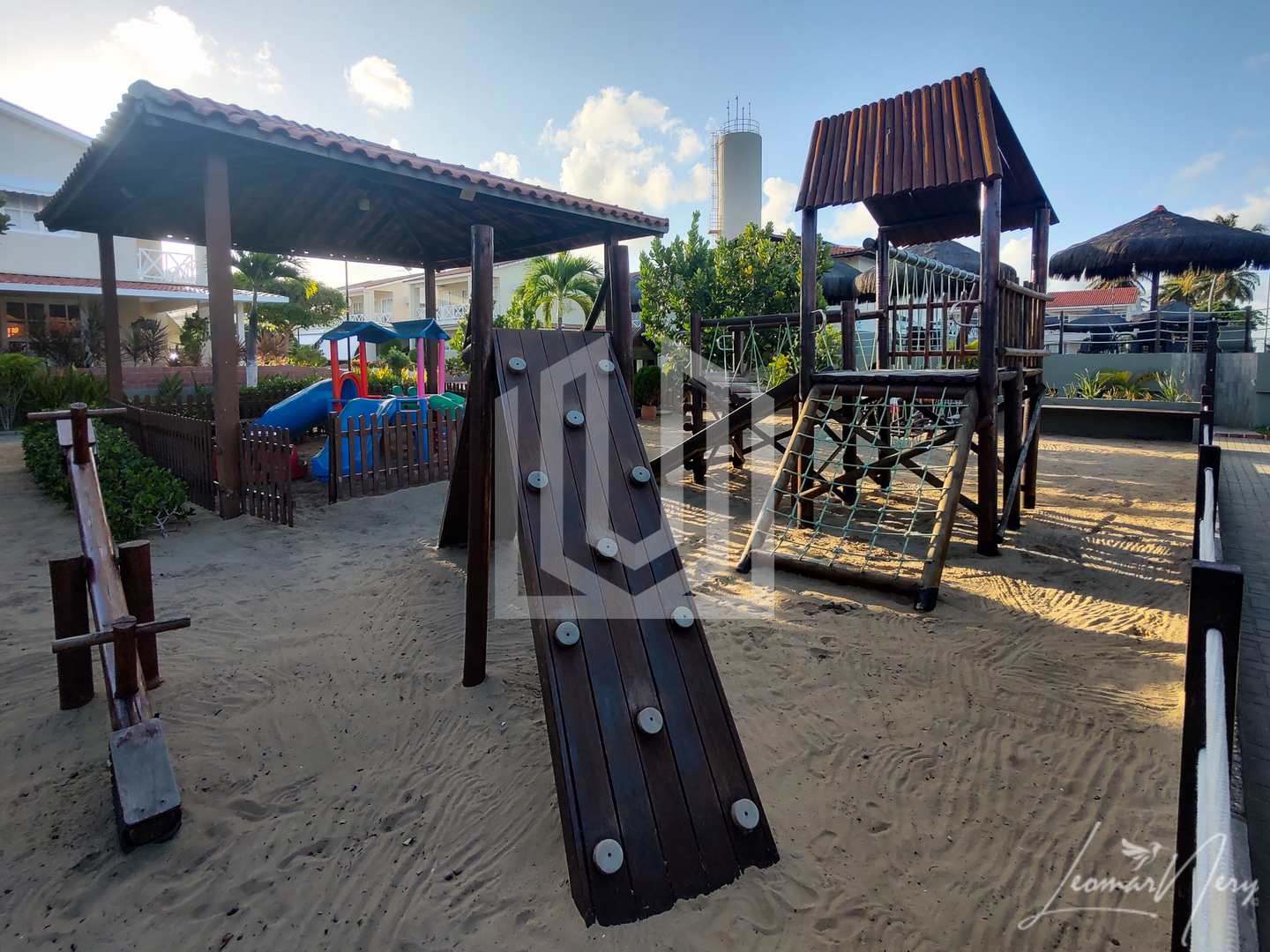 Casa de Condomínio à venda com 4 quartos, 189m² - Foto 10