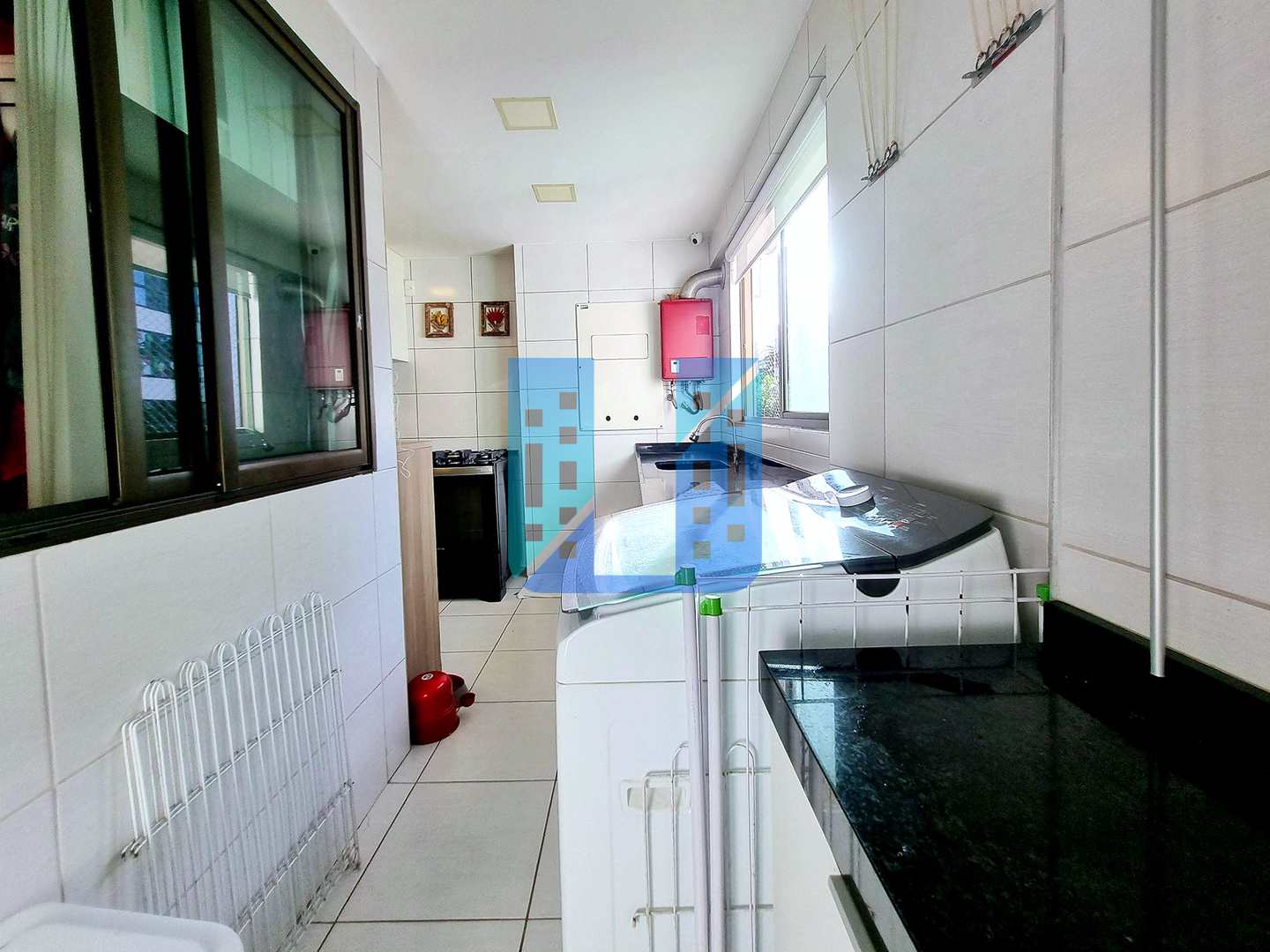 Apartamento à venda com 3 quartos, 140m² - Foto 27