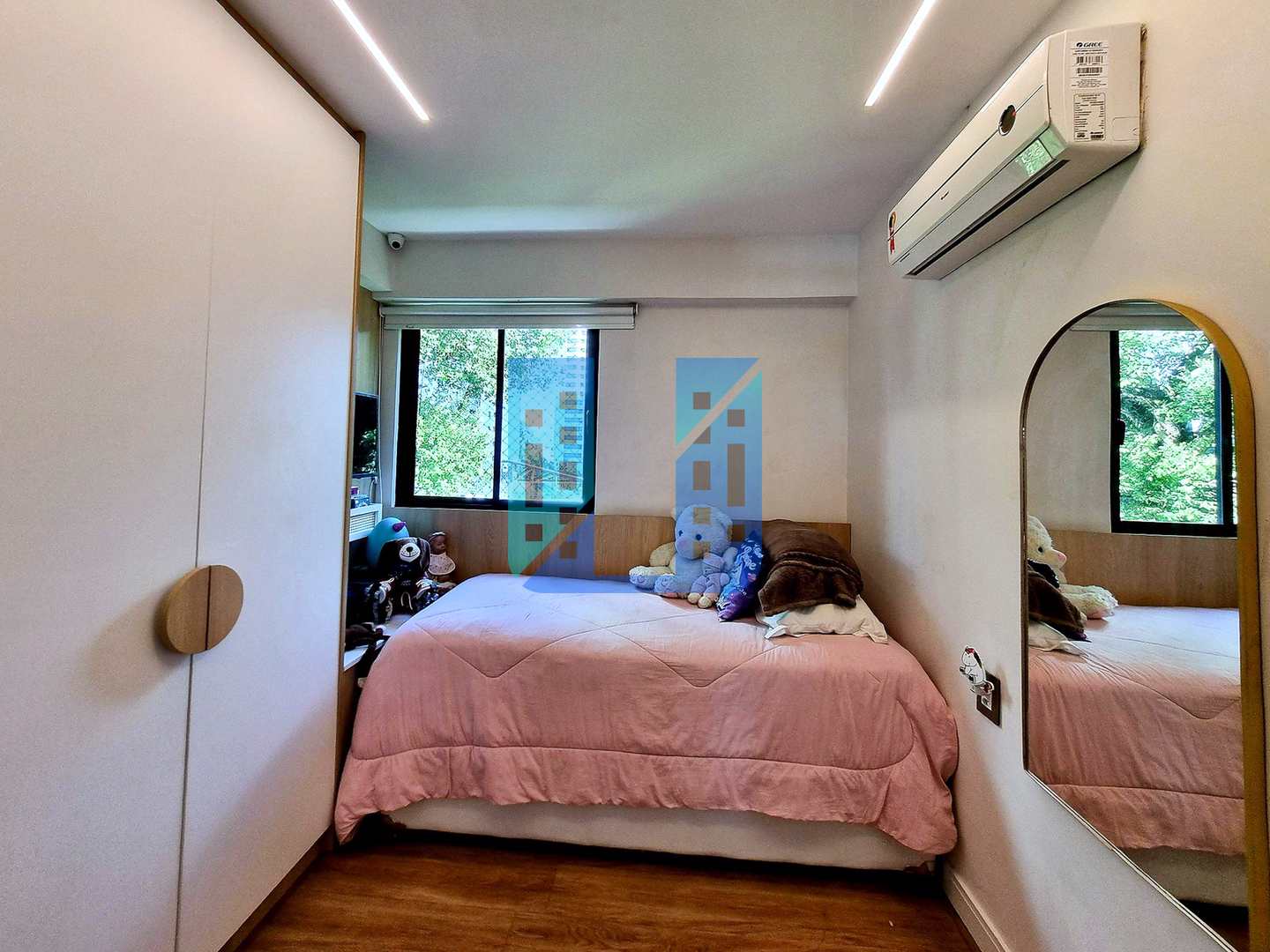 Apartamento à venda com 3 quartos, 140m² - Foto 23