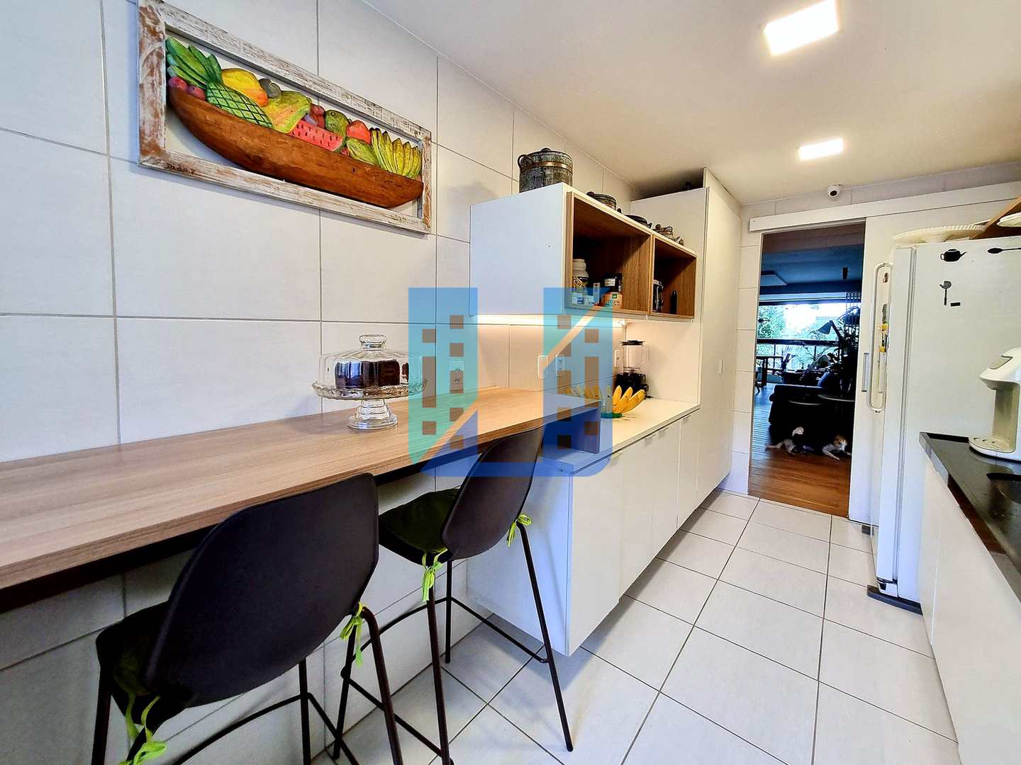 Apartamento à venda com 3 quartos, 140m² - Foto 8