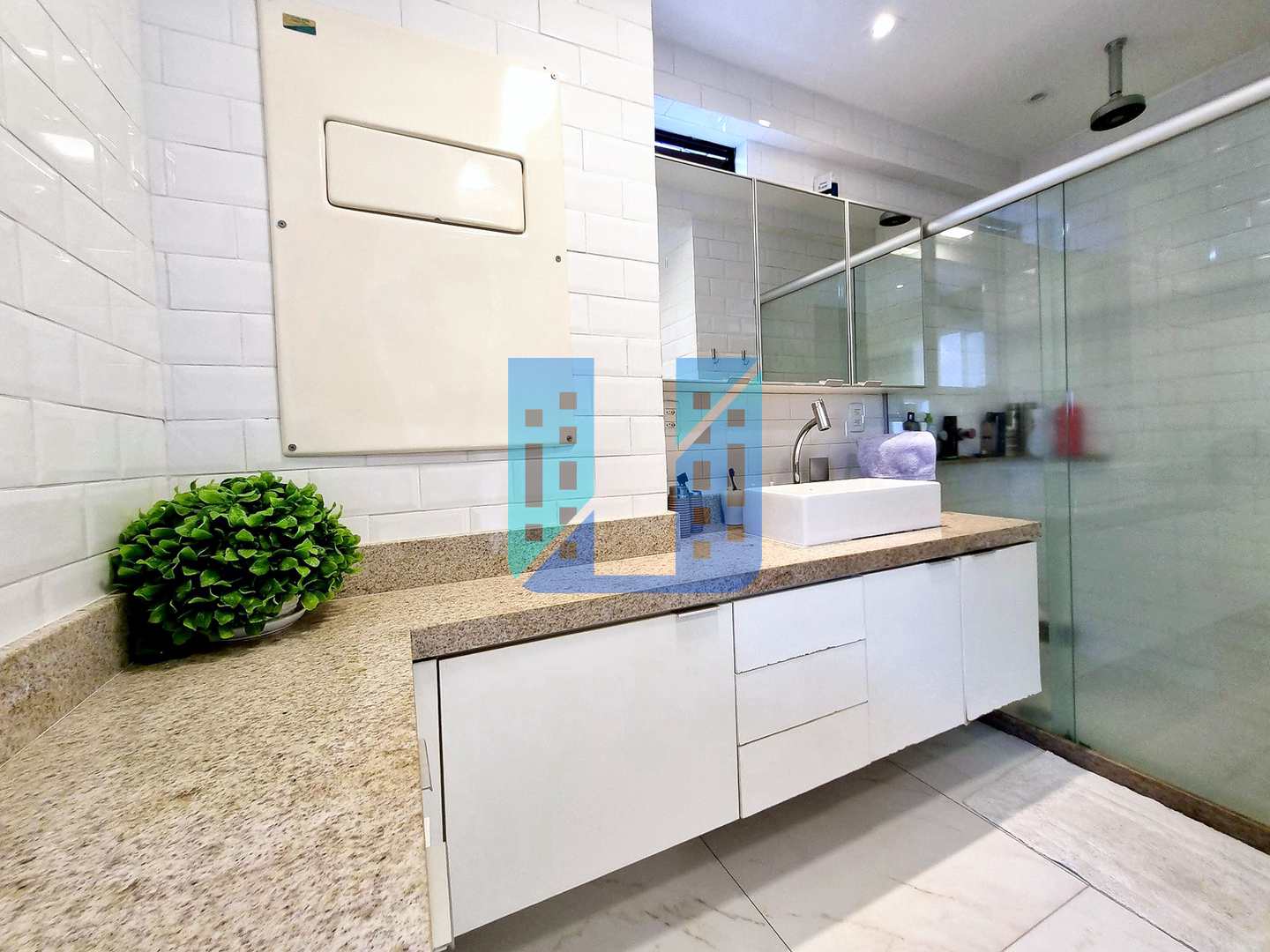 Apartamento à venda com 3 quartos, 140m² - Foto 17