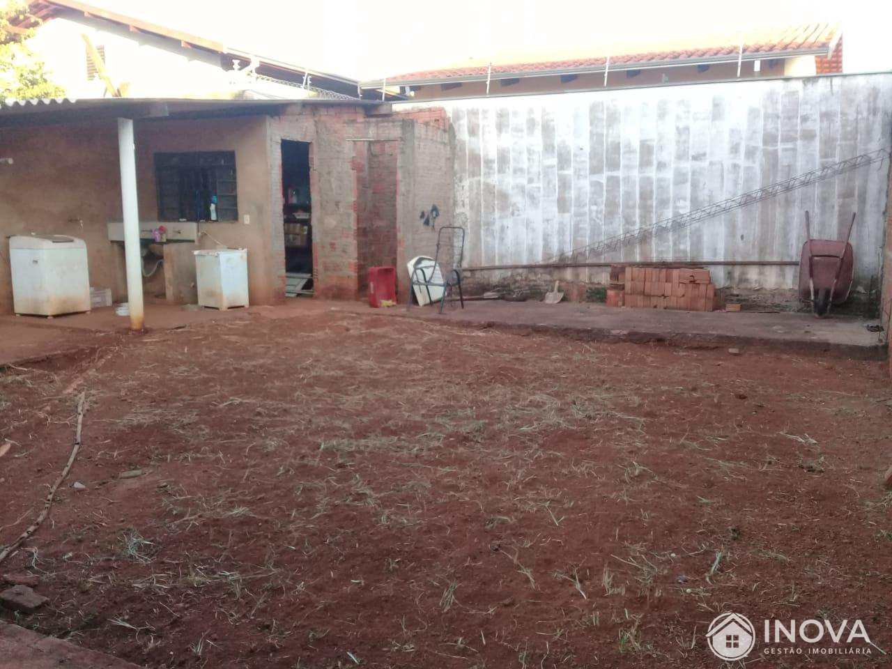 Casa à venda com 2 quartos, 200m² - Foto 5