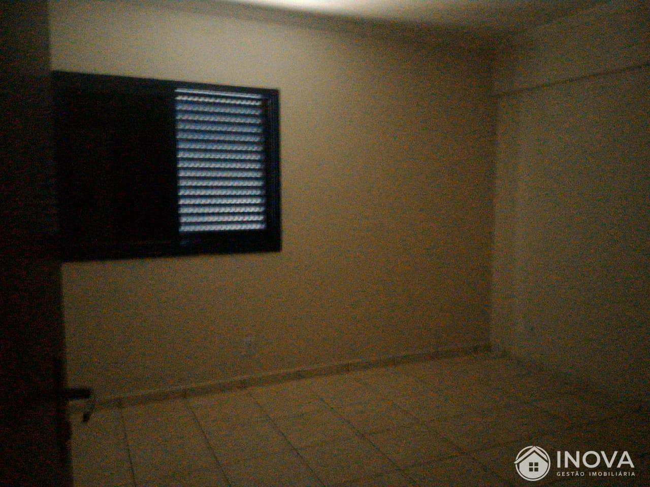 Apartamento à venda com 2 quartos, 200m² - Foto 3