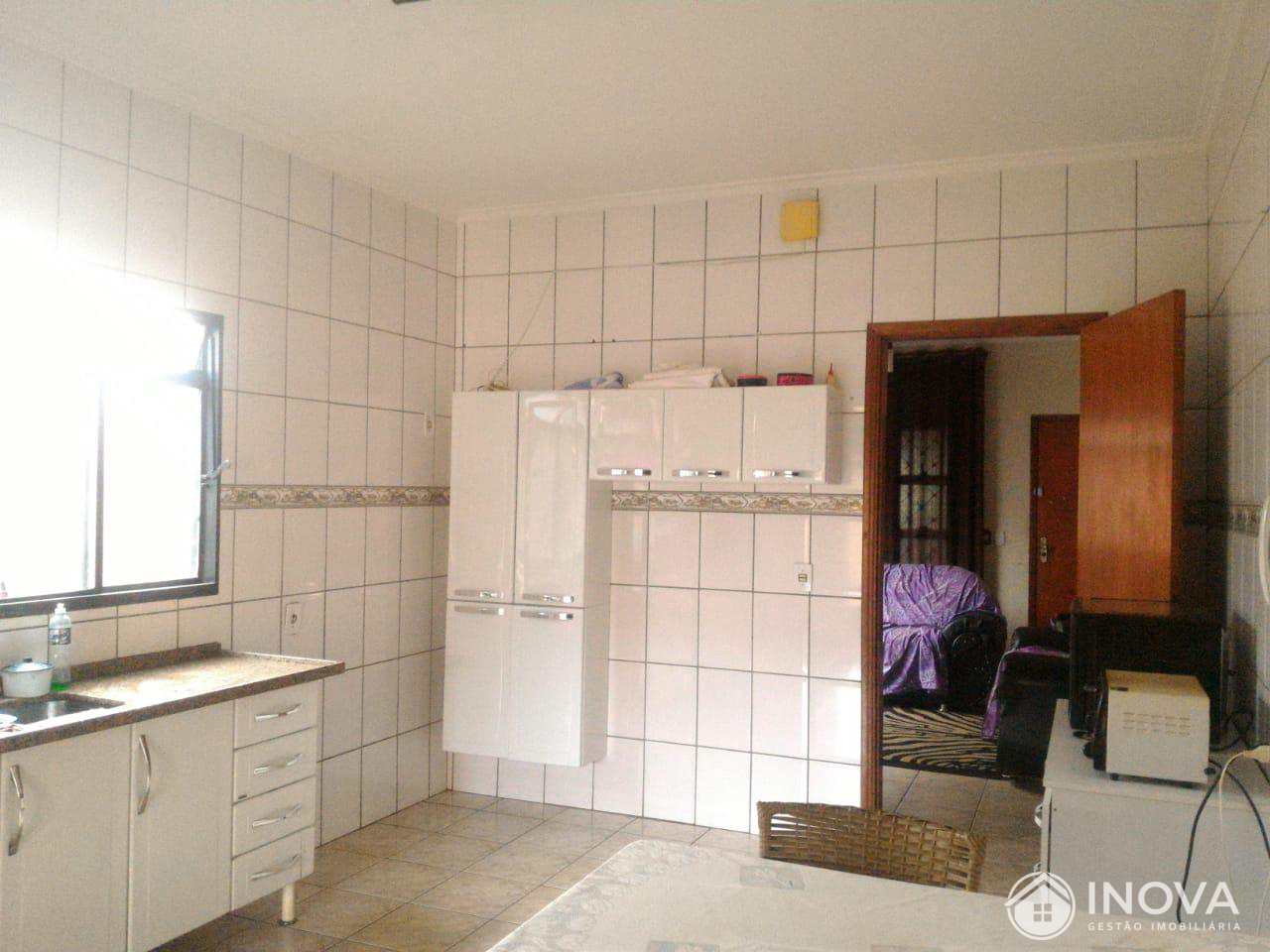 Casa à venda com 2 quartos, 179m² - Foto 17