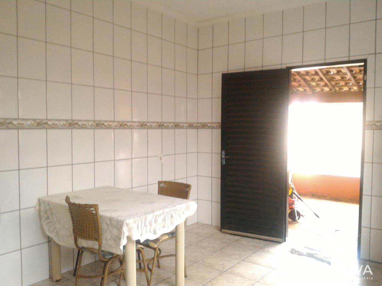 Casa à venda com 2 quartos, 179m² - Foto 11