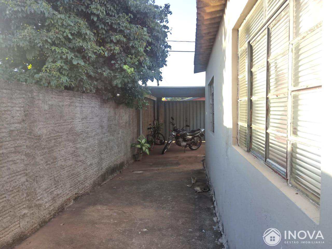 Casa à venda com 3 quartos, 220m² - Foto 5