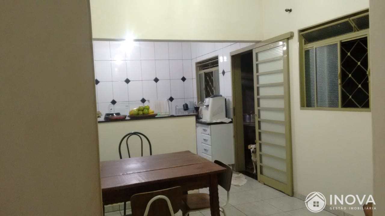 Casa à venda com 3 quartos - Foto 17