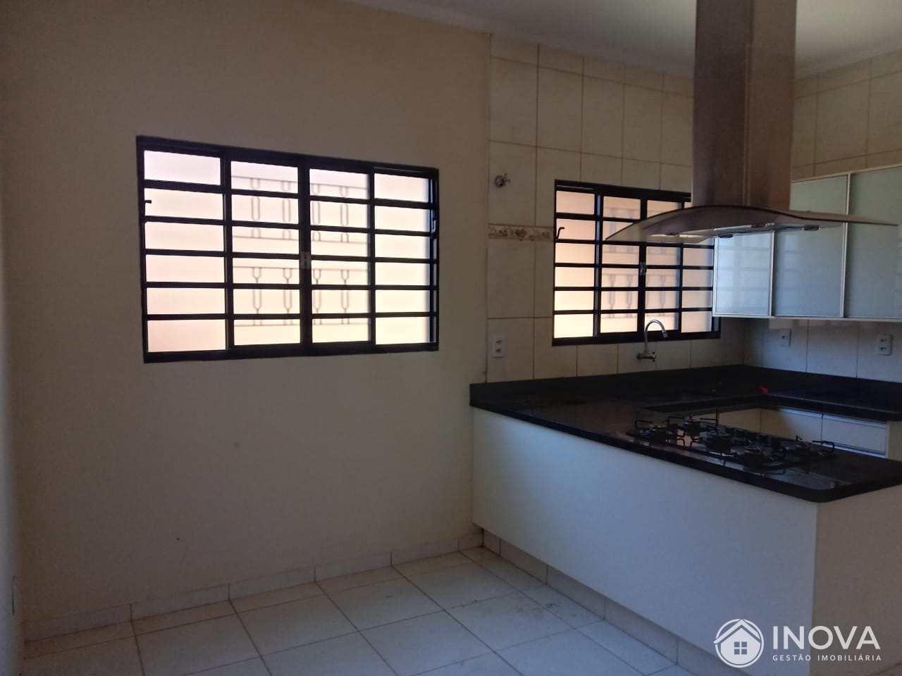 Casa à venda com 2 quartos, 147m² - Foto 29