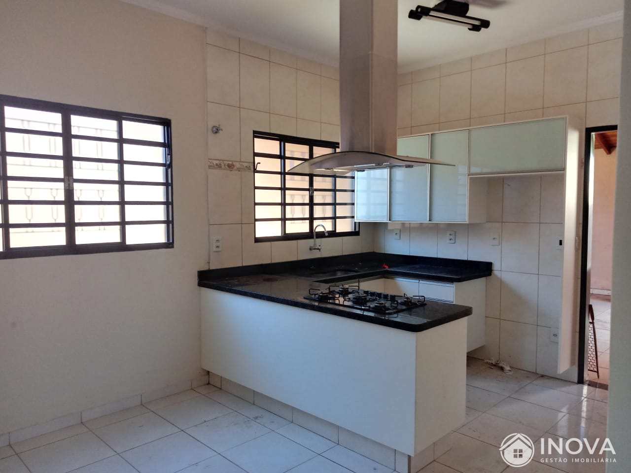 Casa à venda com 2 quartos, 147m² - Foto 28