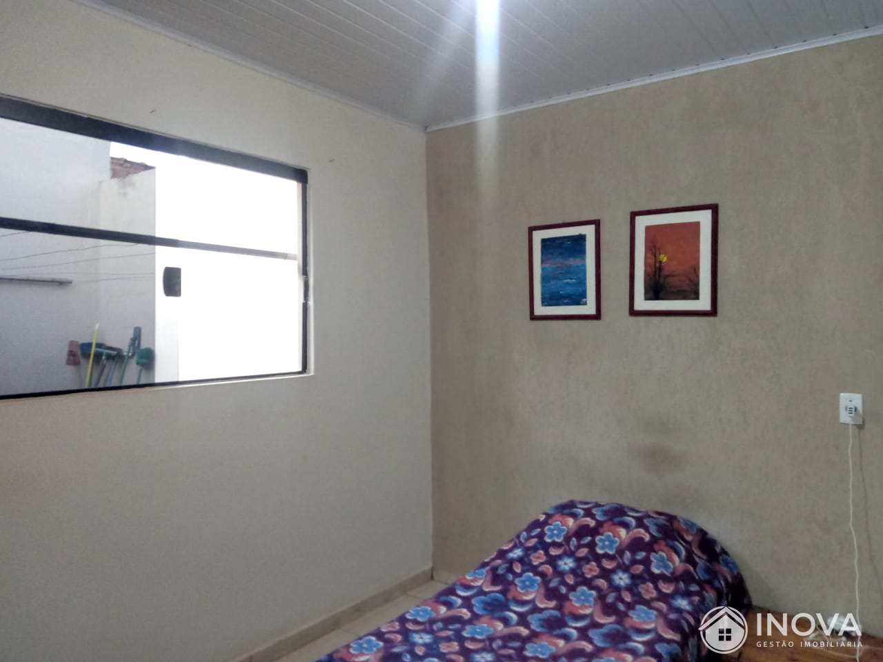 Casa à venda com 2 quartos, 180m² - Foto 13