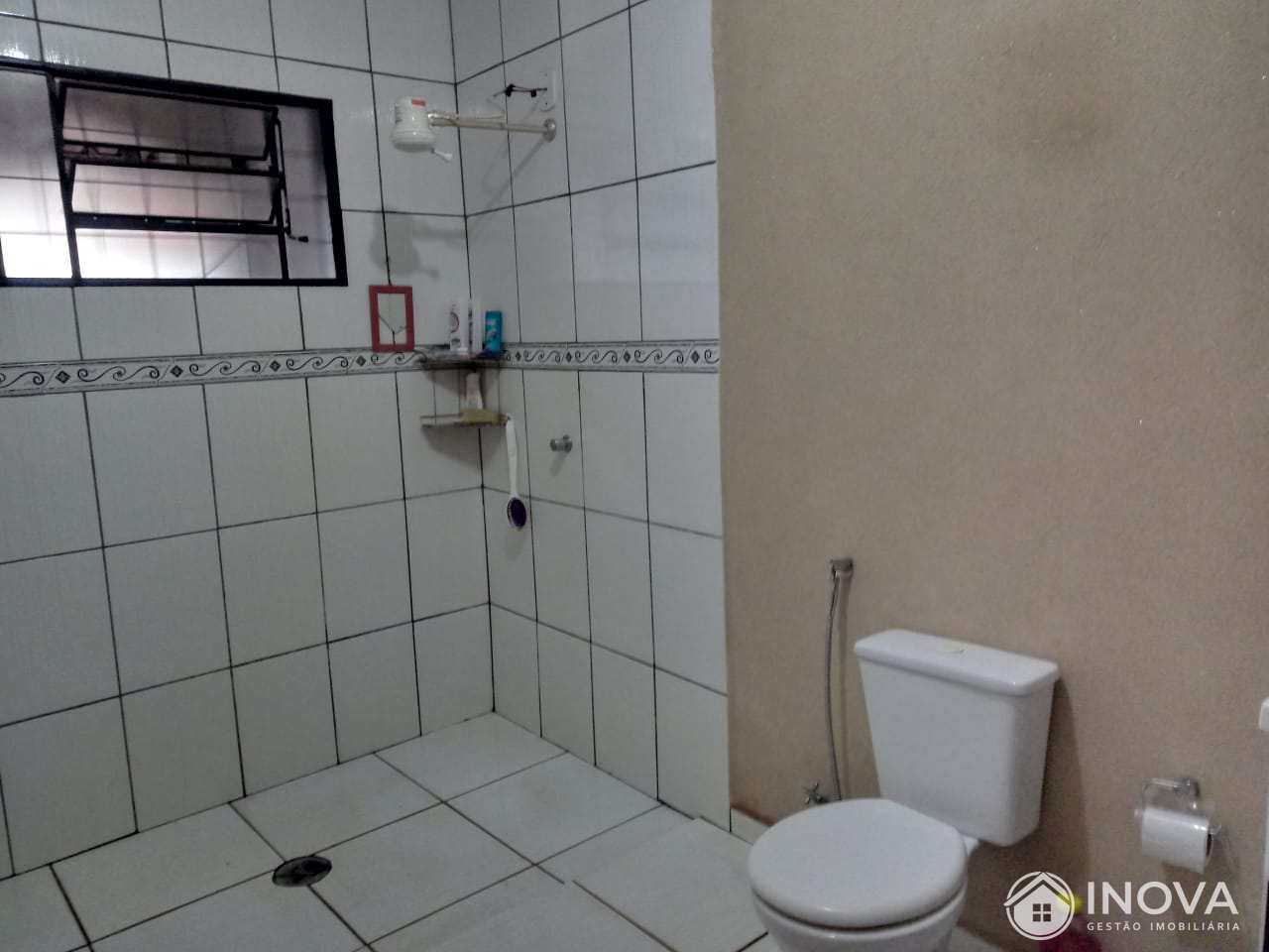 Casa à venda com 2 quartos, 180m² - Foto 17